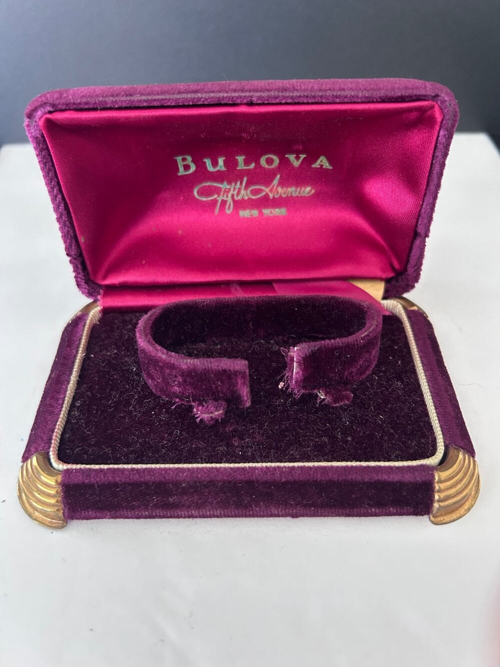 Vintage Bulova Maroon Velvet Watch Box, Fifth Avenue New York Nice Pre Owned